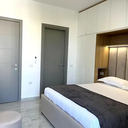 Diamond Golden 3 Sarandë