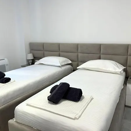 Diamond Golden 3 Apartmán Sarandë