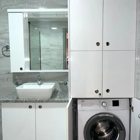 Apartament Diamond Golden 3 *