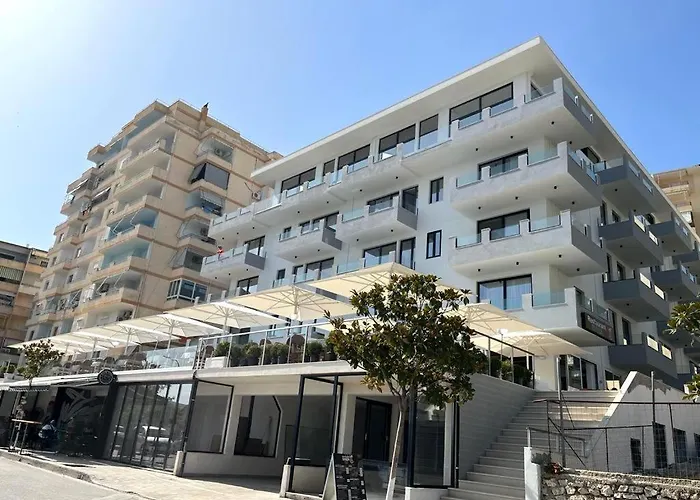 Diamond Golden 3 סרנדה