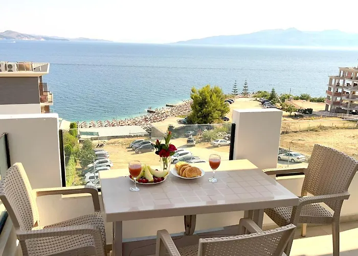 Diamond Golden 3 סרנדה