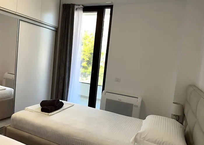 Diamond Golden 3 דירה *