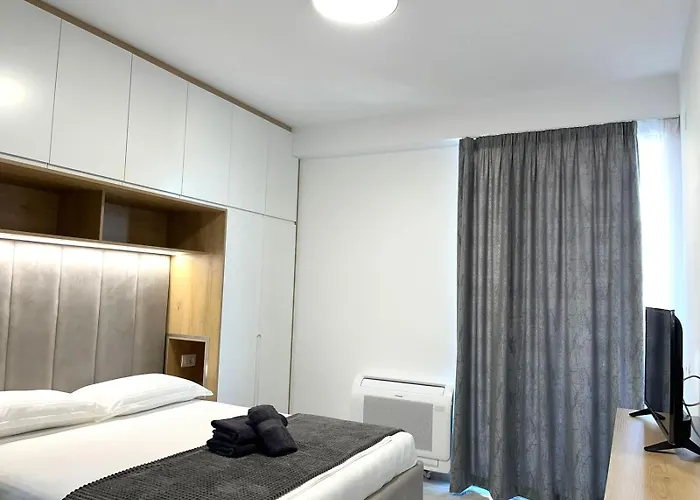 Diamond Golden 3 דירה